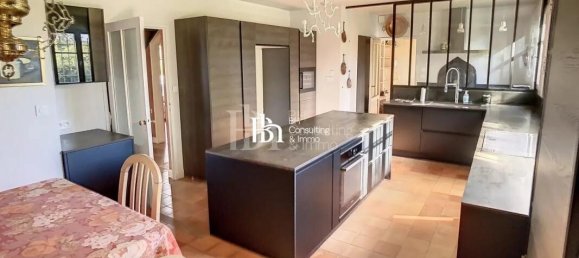 5 bedrooms Castles in Leognan, France No. 352851 14