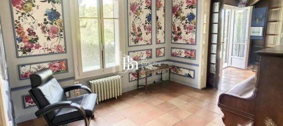 5 bedrooms Castles in Leognan, France No. 352851 16