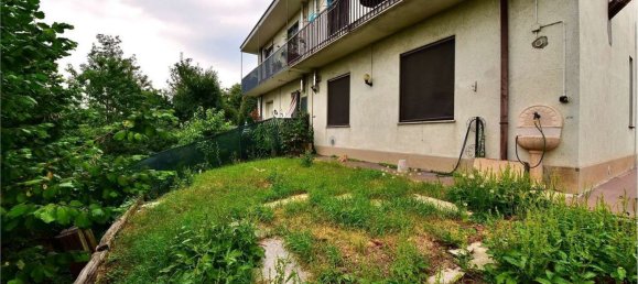 5 bedrooms House in Meda, Italy No. 364329 3