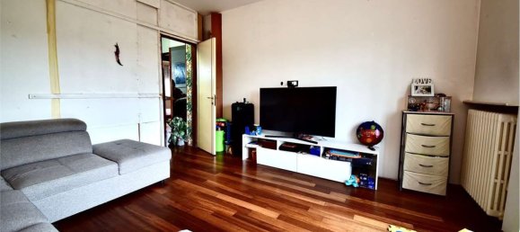 5 bedrooms House in Meda, Italy No. 364329 5