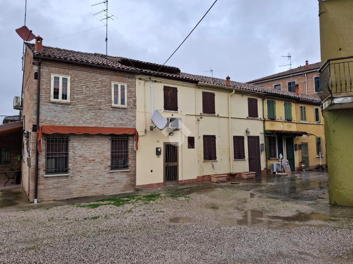 2-Zimmer Haus in Ferrara, Italy, Nr. 104807