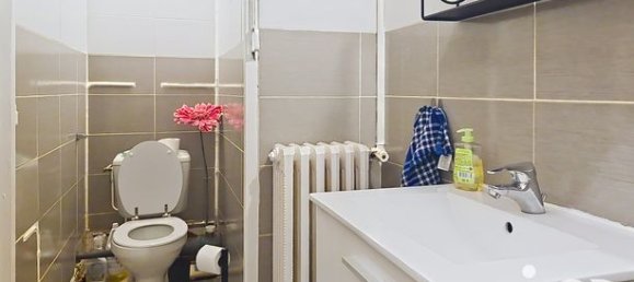 3 bedrooms Apartment in Sens, France No. 303806 13