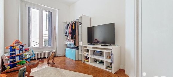 3 bedrooms Apartment in Sens, France No. 303806 9