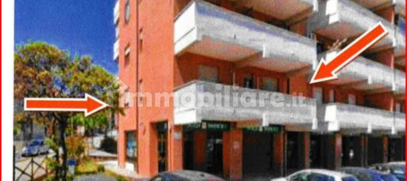 Escritório de 4 divisões em Porto Sant'Elpidio, Italy N.º 284865 2