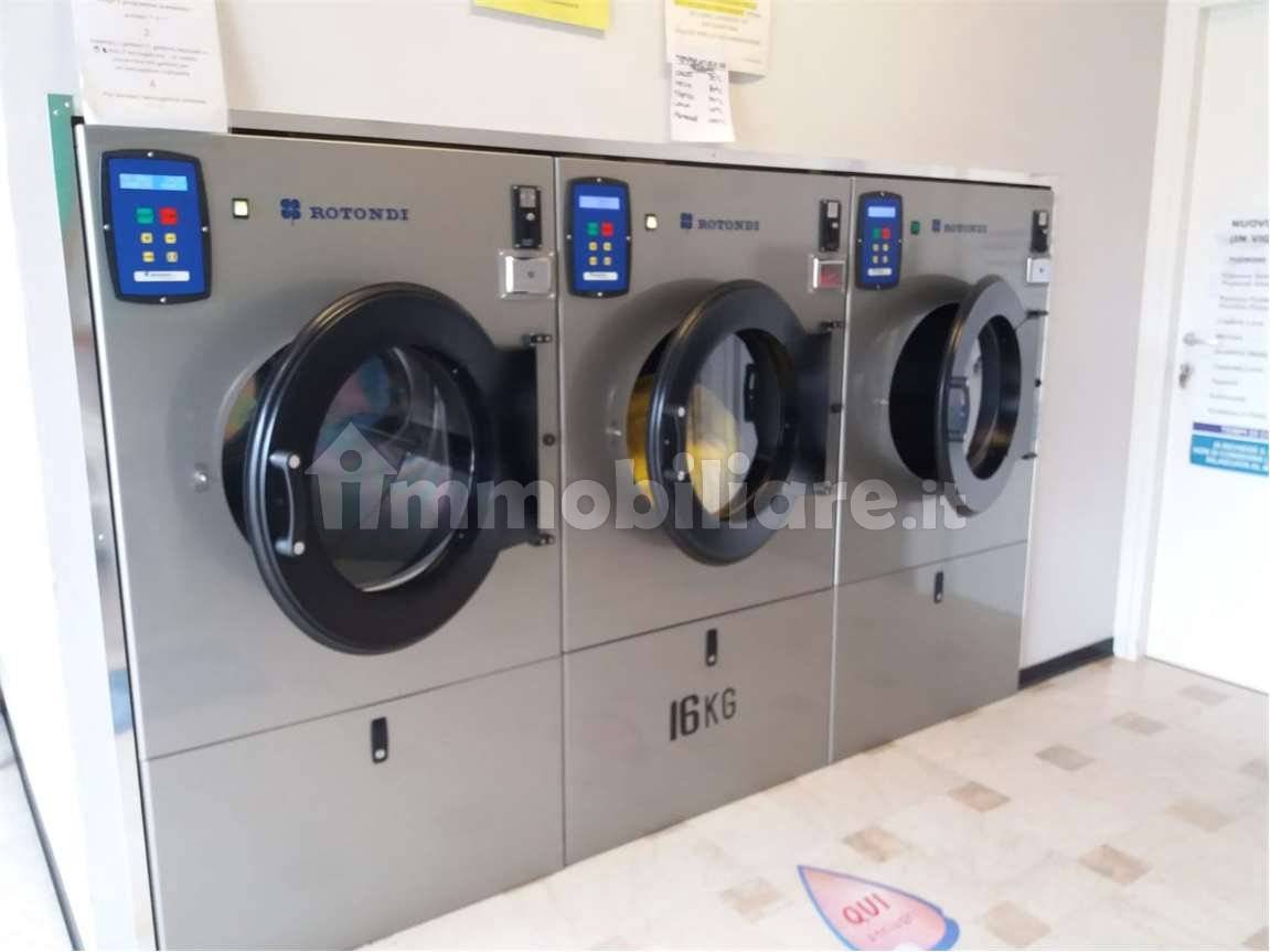 2-salle Propriété commerciale à Mantua, Italy No. 247668