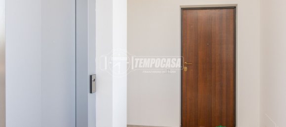 Apartamento T1 em Busto Arsizio, Italy N.º 348722 21