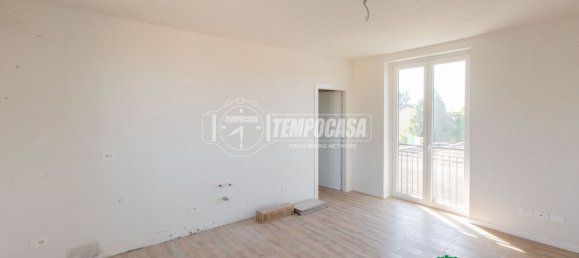 Apartamento T1 em Busto Arsizio, Italy N.º 348722 10
