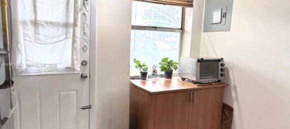 1 Schlafzimmer Gewerbliche Immobilien in Miami, USA, Nr. 615590 23