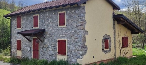 6 rooms House in Montese, Italy No. 227409 3
