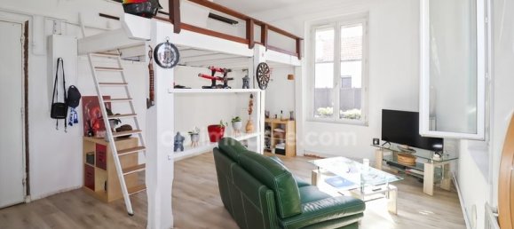 Estudio en Fontaine, France No. 323178 2