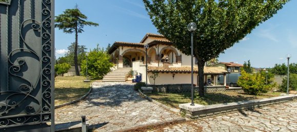 6 bedrooms Villa in Rome, Italy No. 356959 33