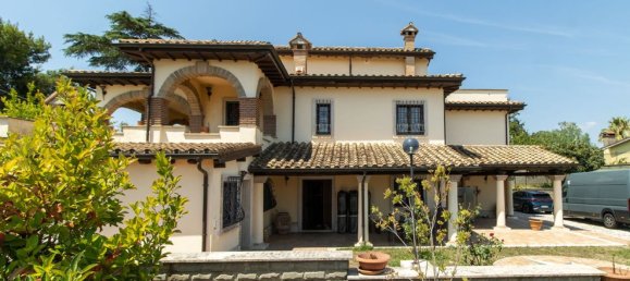 6 bedrooms Villa in Rome, Italy No. 356959 9