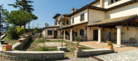 6 bedrooms Villa in Rome, Italy No. 356959 11