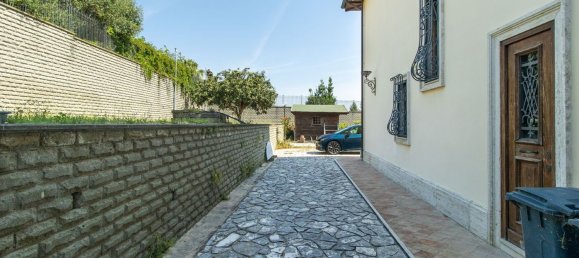 6 bedrooms Villa in Rome, Italy No. 356959 18