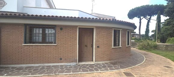 3غرفة فيلا في Anzio, Italy رقم 289735 38