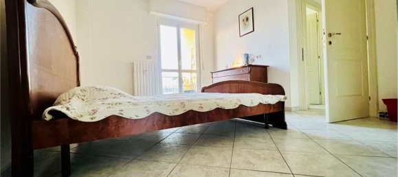 2غرفة شقة في Baranzate, Italy رقم 156087 18