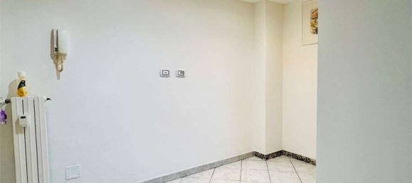 2غرفة شقة في Baranzate, Italy رقم 156087 2