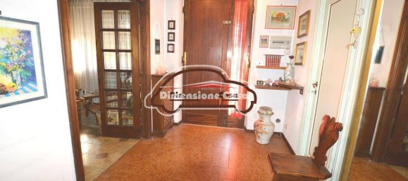 Villa de 5 dormitorios en Lucca, Italy No. 11675 9