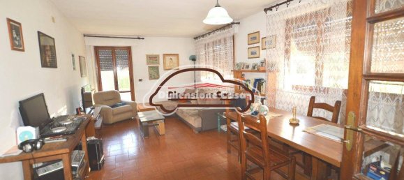 Villa de 5 dormitorios en Lucca, Italy No. 11675 4