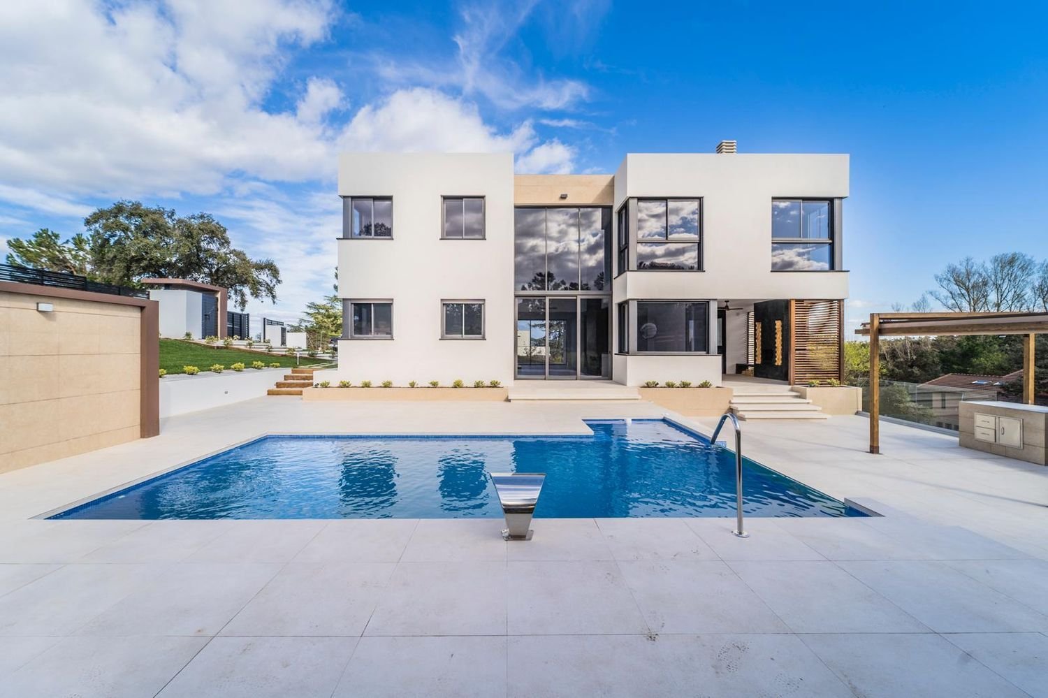 6 bedrooms House in San Sebastian de los Reyes, Spain No. 87100