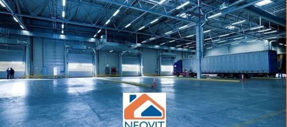 470m² Commercial property in Sarzana, Italy No. 259025 13