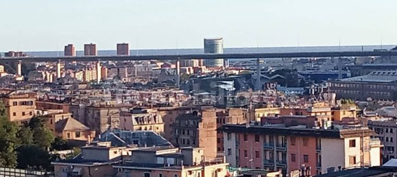 2 Schlafzimmer Wohnung in Genoa, Italy, Nr. 329872 10