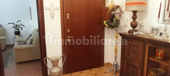 2 Schlafzimmer Wohnung in Genoa, Italy, Nr. 329872 6