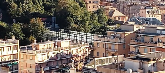 2 Schlafzimmer Wohnung in Genoa, Italy, Nr. 329872 8