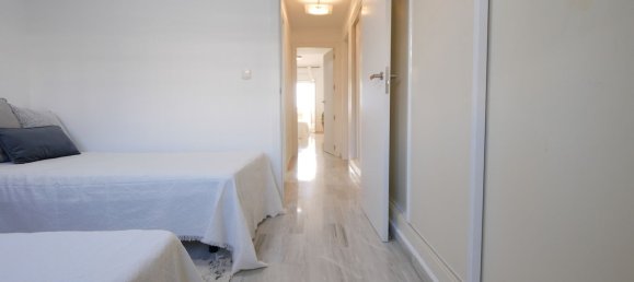 Apartamento de 3 dormitorios en Marbella, Spain No. 37673 16