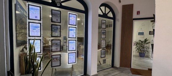 Apartamento de 3 dormitorios en Marbella, Spain No. 37673 31