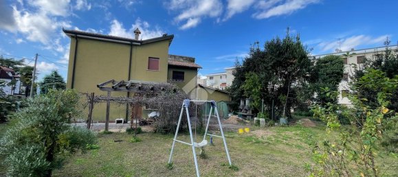 Дом с 7 комнатами в Венеция, Италия № 70425 14