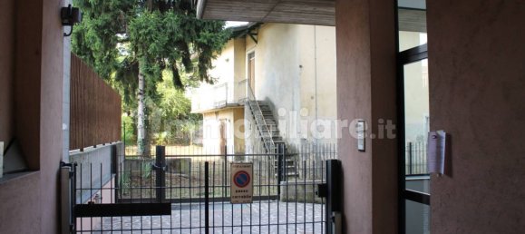 4 bedrooms Villa in Seriate, Italy No. 106484 13