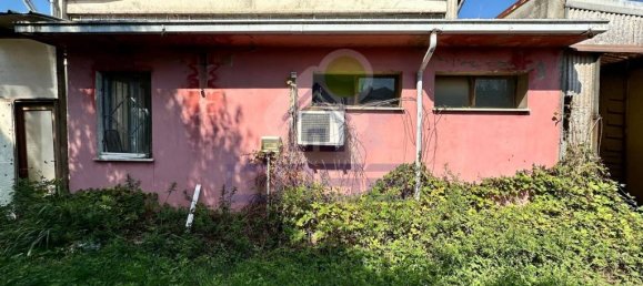 3 rooms Commercial property in Grumello Cremonese ed Uniti, Italy No. 354006 8