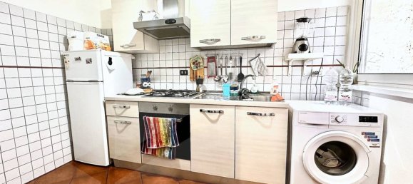 4-Zimmer Wohnung in Rome, Italy, Nr. 34011 8