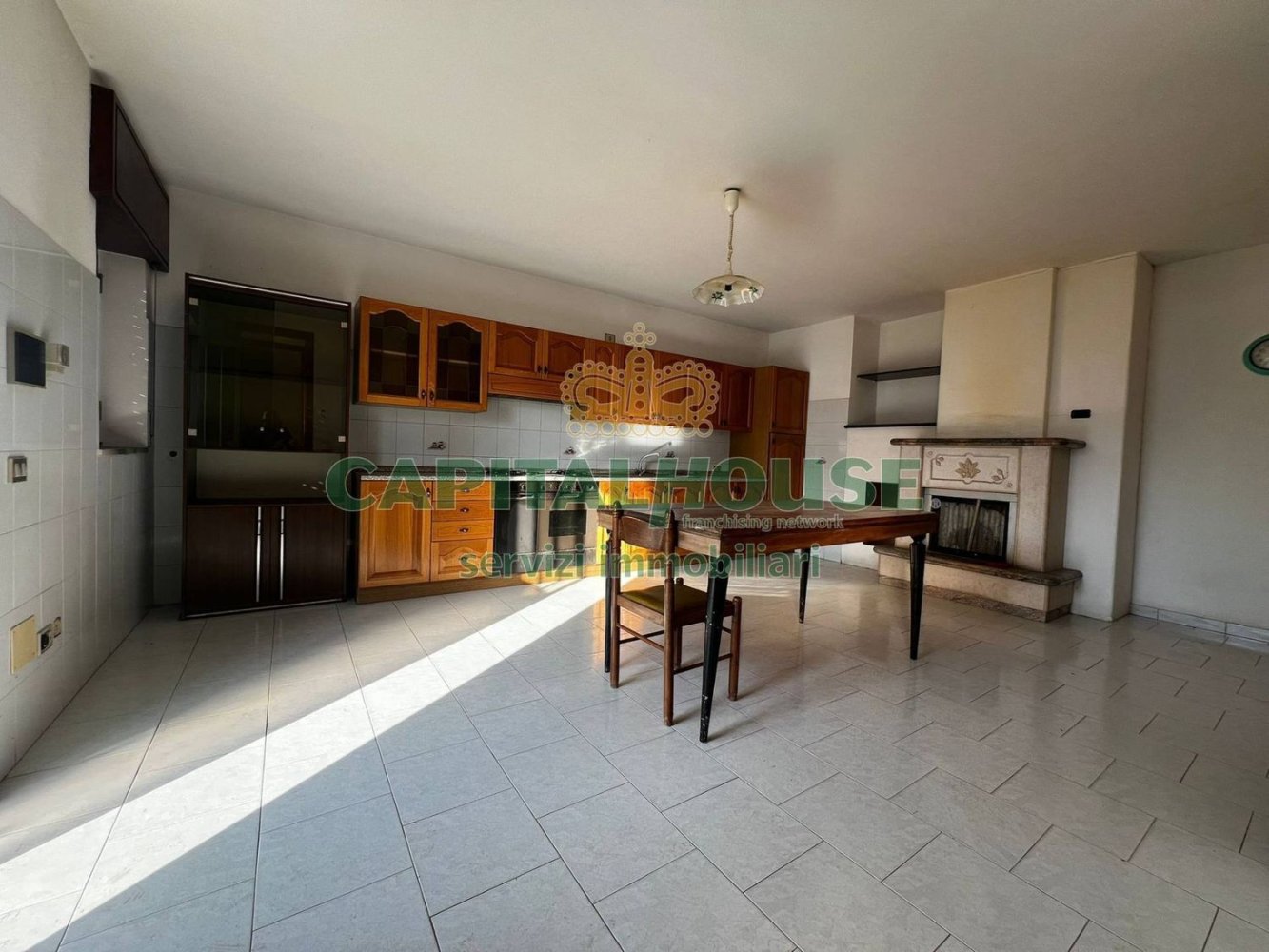 Casa de 5 habitaciónes en Pratola Serra, Italy No. 277873