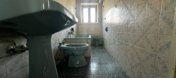 Casa de 5 habitaciónes en Pratola Serra, Italy No. 277873 21