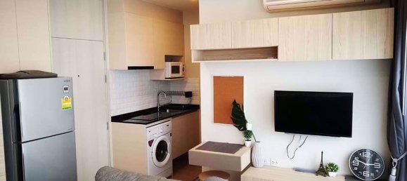 Studio in the Condo in Huai Khwang, Thailand No. 9741 2