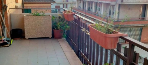 Apartamento de 5 habitaciónes en Perugia, Italy No. 199960 6