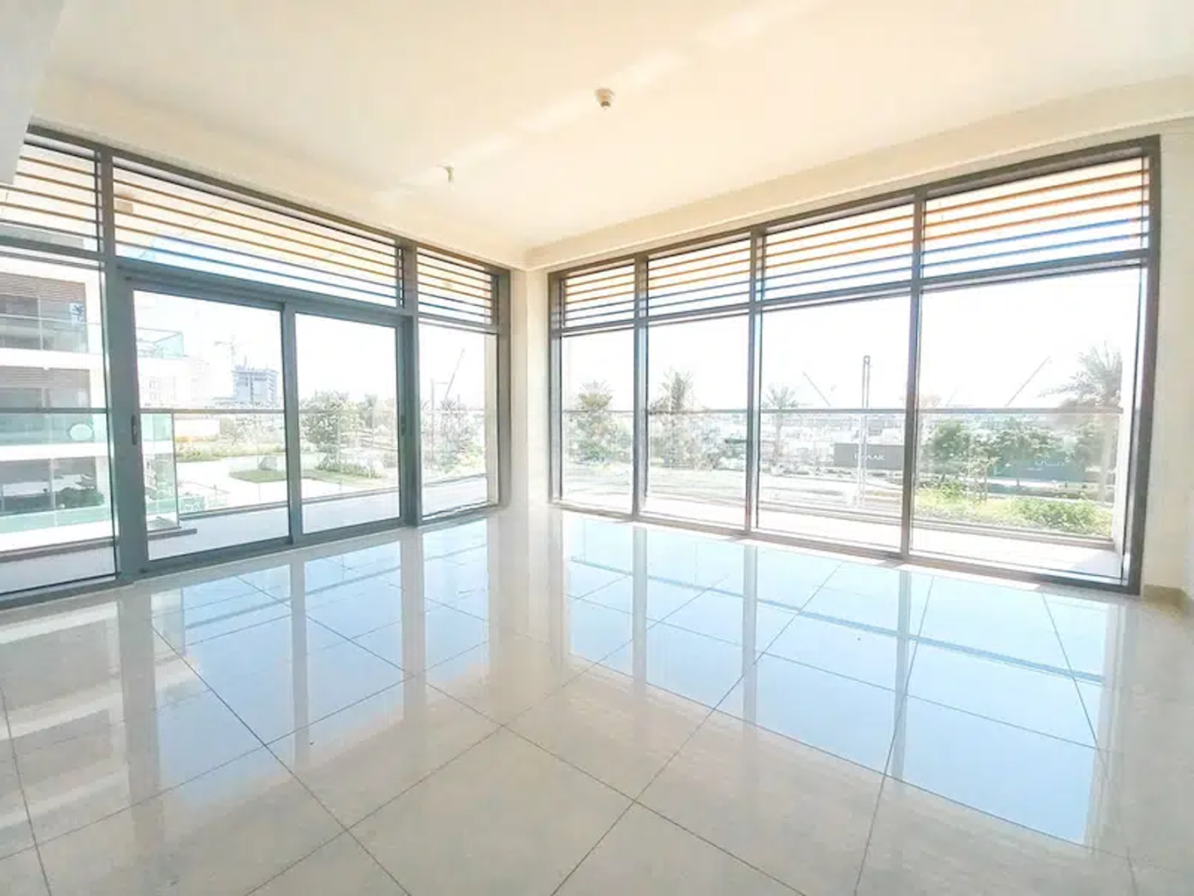 2 bedrooms Apartment in Dubai, UAE No. 21137