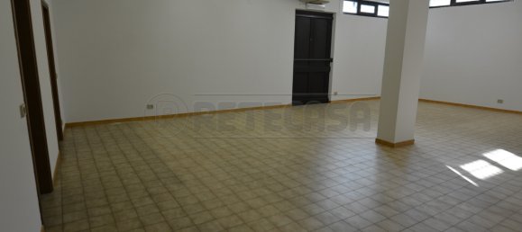 368m² Office in Udine, Italy No. 139413 14