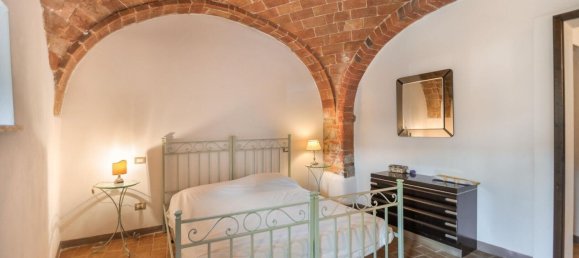 7 bedrooms House in Sinalunga, Italy No. 58018 11