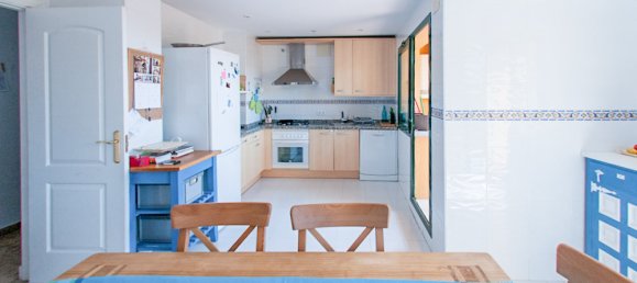 Ático de 3 dormitorios en Marbella, Spain No. 21677 11