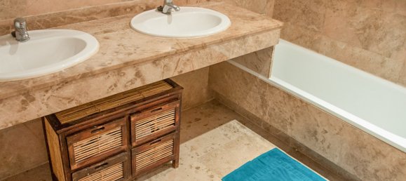 Ático de 3 dormitorios en Marbella, Spain No. 21677 5