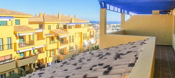 Ático de 3 dormitorios en Marbella, Spain No. 21677 8