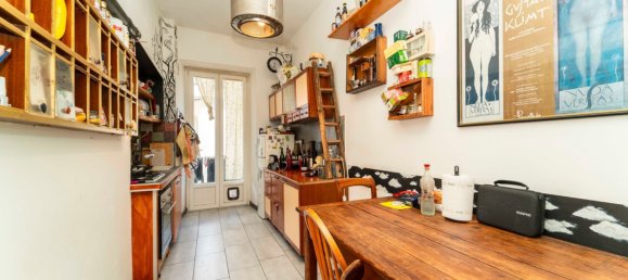 4 bedrooms Apartment in Turin, Italy No. 380300 3