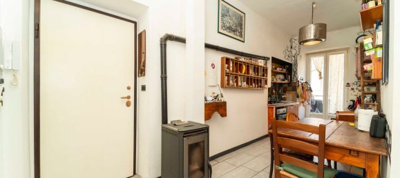4 bedrooms Apartment in Turin, Italy No. 380300 9