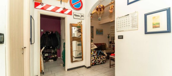 4 bedrooms Apartment in Turin, Italy No. 380300 10