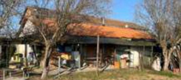 1426m² Building in Reggio Emilia, Italy No. 327658 3