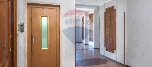 2 bedrooms Apartment in Rome, Italy No. 262179 20