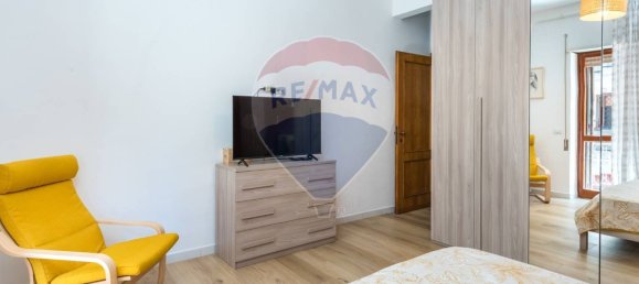 2 bedrooms Apartment in Rome, Italy No. 262179 3